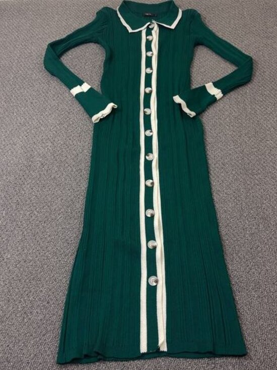 micas Dresses & Skirts - Micas Dress Womens Size XS Slim Narrow Maxi Green Four Foot Length Overall